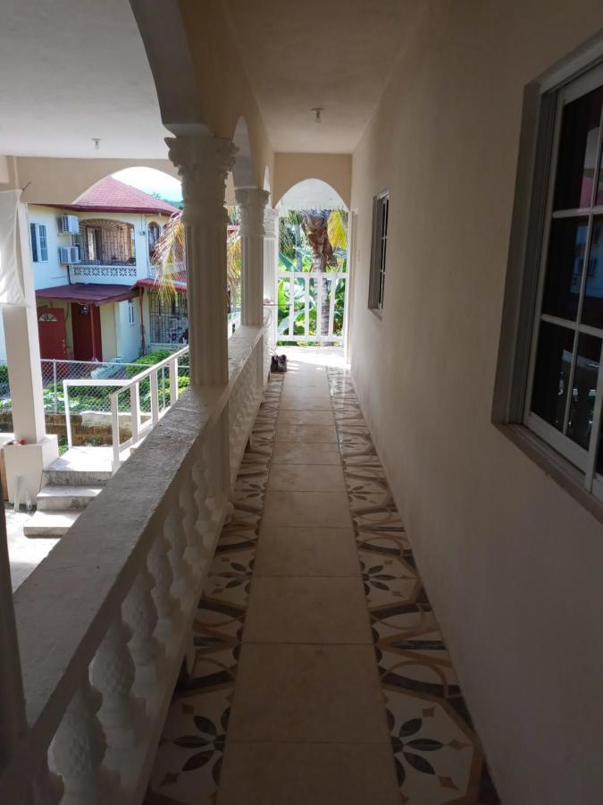 Grace Garden Guesthouse By Eminence Ent Ocho Rios Exterior photo