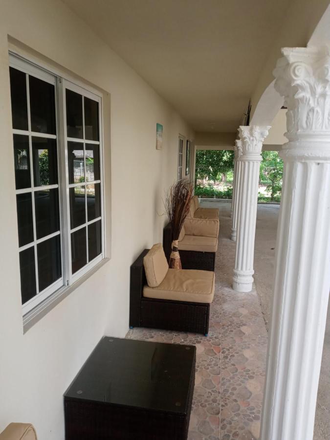 Grace Garden Guesthouse By Eminence Ent Ocho Rios Exterior photo