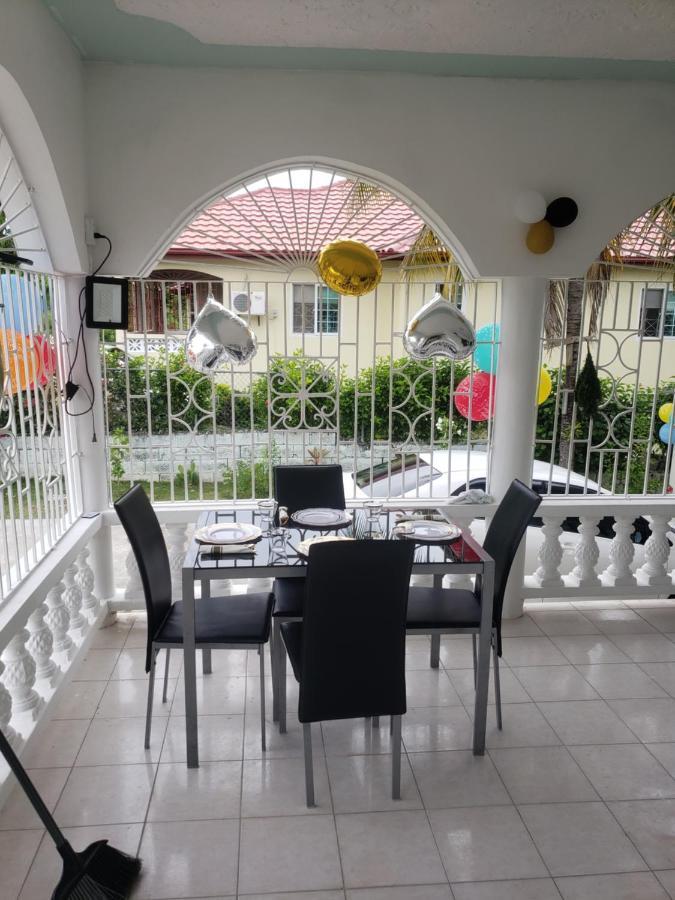 Grace Garden Guesthouse By Eminence Ent Ocho Rios Exterior photo